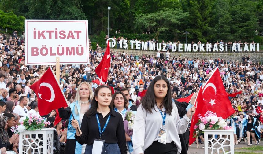 2053 ve 2071 vizyonuna gençlerimiz yön verecek