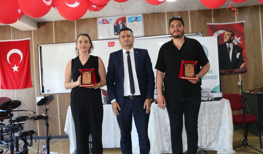 Of Bilim Sanat Merkezinden müzik dinletisi