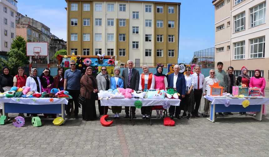 Şehit Ahmet Türkkan Çok Programlı Anadolu Lisesinde yılsonu sergisi