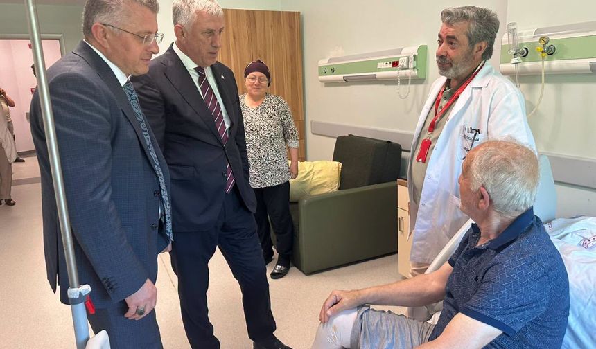 Başkan Sarıalioğlu'ndan Of Devlet Hastanesi'ne ziyaret