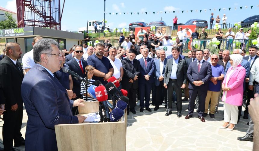 Doğu Karadeniz'in en uzun dağ kızağı Yomra'da hizmete açıldı