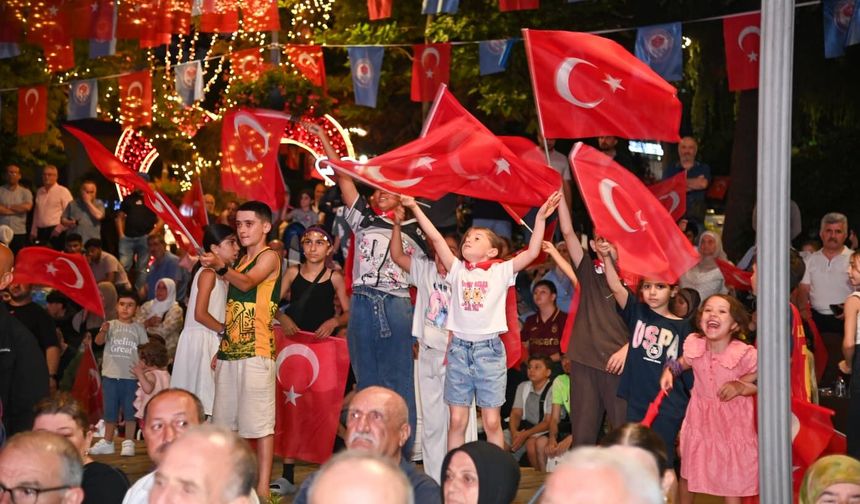 Trabzon, 15 Temmuz gecesi demokrasiye sahip çıktı