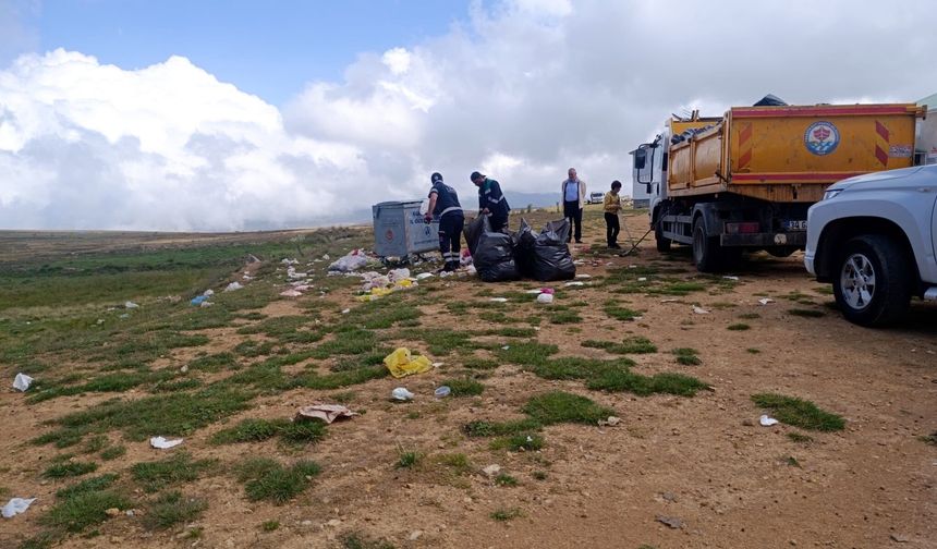 Büyükşehirden Kurtdere ve Camiboğazı yaylalarında kapsamlı temizlik