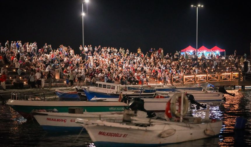 Ganita’da müzik ve eğlence sürüyor