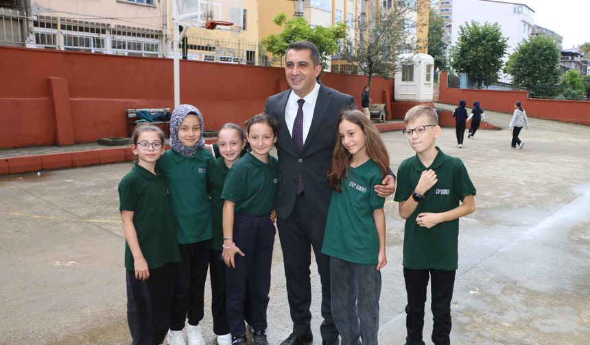 Kaymakam Akça’dan Şehit Necmi Çakır Anadolu Lisesi ve Mikdat Sarıalioğlu Ortaokulu’na ziyaret