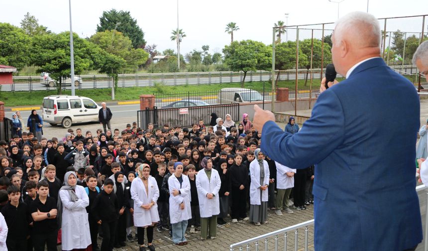 Müdür Kabahasanoğlu’ndan Ali Yeşilyurt İmam Hatip Ortaokulu’na ziyaret