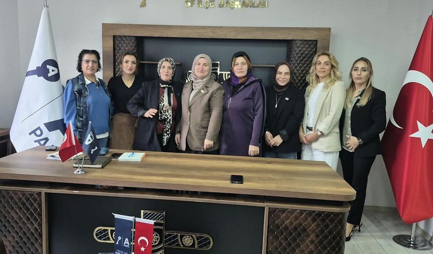 Anahtar Parti Kadın Kolları Of’ta buluştu