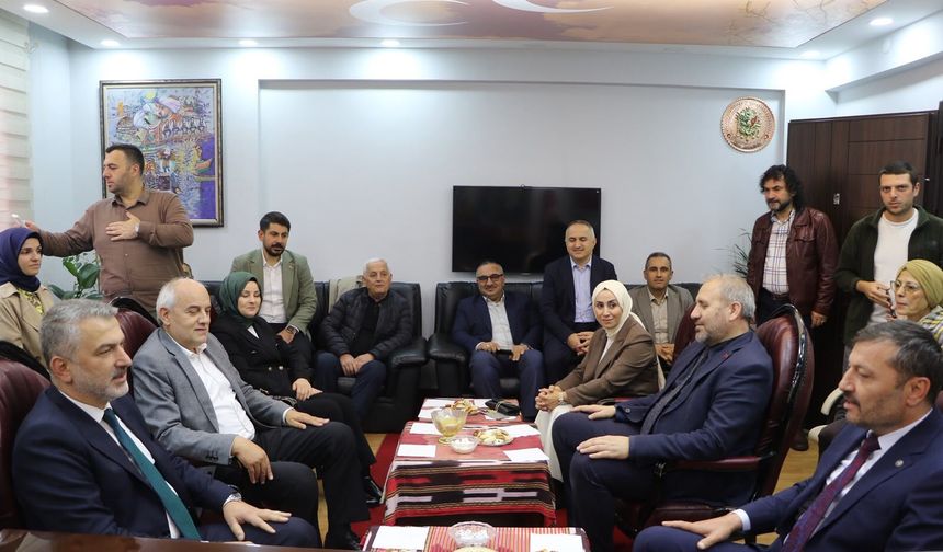 Başkan Mumcu’dan Başkan Hacısalihoğlu’na hayırlı olsun ziyareti