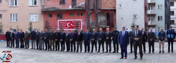 Atatürk vefatının 80.yılında Dernekpazarı’nda anıl