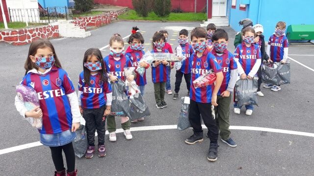İstanbul’da bir köy daha Bordo Mavi'ye büründü