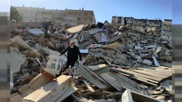 İzmir 6,6 ile sarsıldı... 39 ölü 885 yaralı