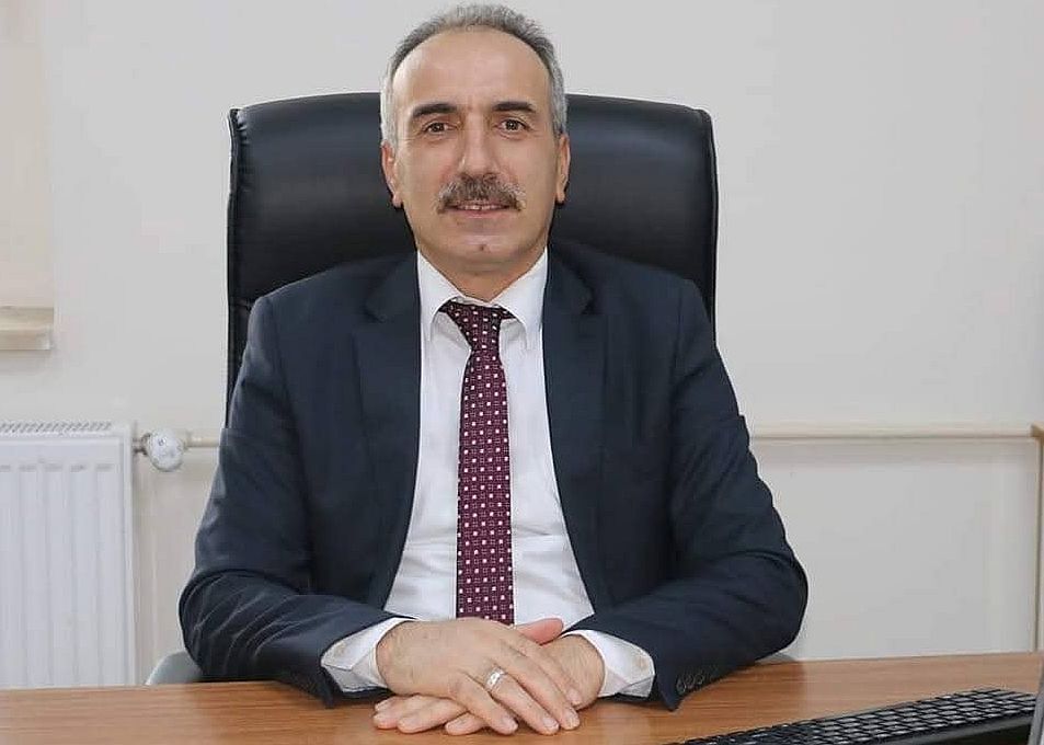 İzzet Keleş